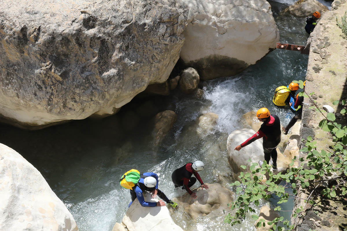 Enjoy Canyoning in Huesca – Kayak Campo