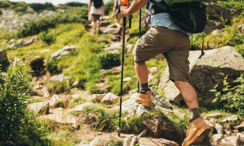 Cómo elegir el mejor equipo para actividades al aire libre en el Pirineo en otoño/invierno